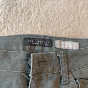 Size 6 Ankle Jeggings